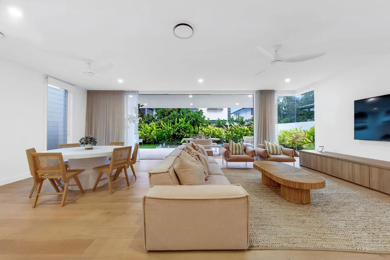 Beachside, Luxury Resort Living Yaroomba Australia
